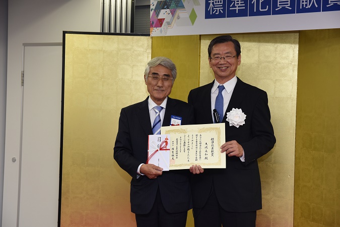 大磯義和氏（左）との揖斐敏夫JSA理事長.jpg